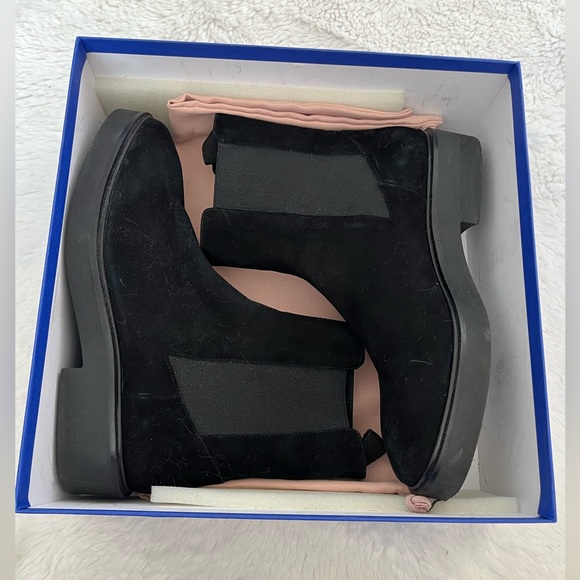 Stuart Weitzman Black Chelsea Boots - Picture 8 of 11